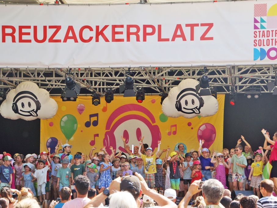 Super Stimmung und Mitmach-Workshop mit den Schwiizergoofe. Foto: Stiftung 3FO (FK).