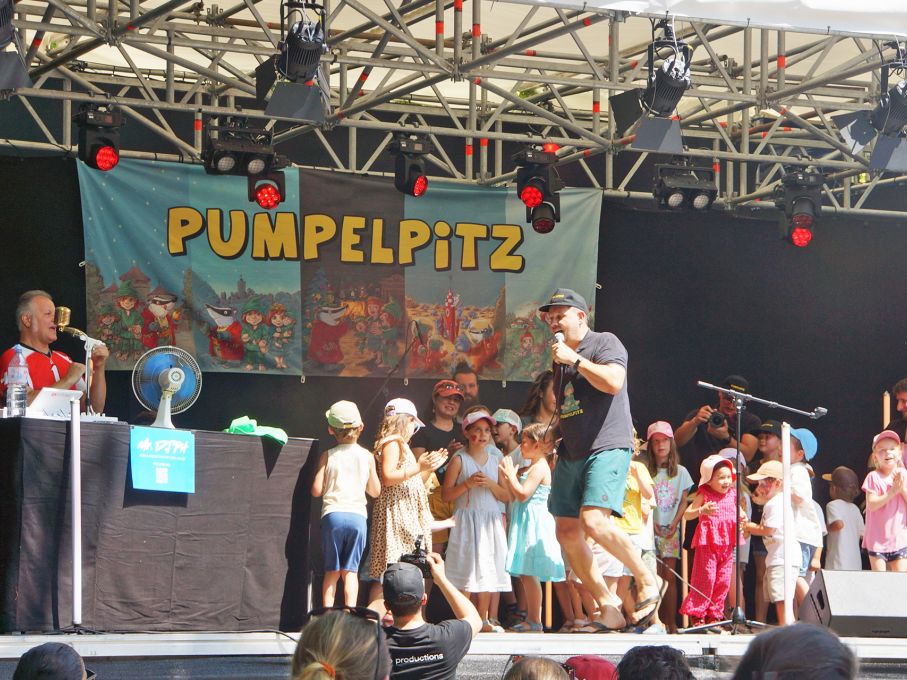 Heimspiel für Pumpelpitz und Band am Stadtfest in Solothurn. Foto: Stiftung 3FO (FK).